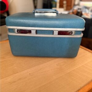 Vtg Samsonite Light Blue Train Case